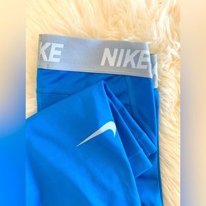 Nike // Leggings // Blue // Small